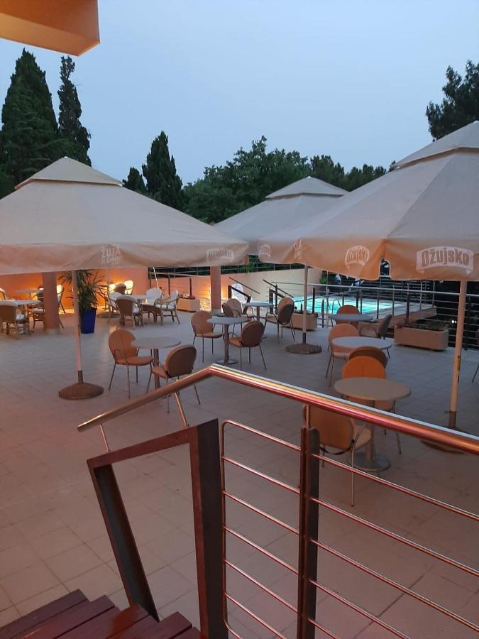 Hotel Tamaris Novi Vinodolski Exterior photo