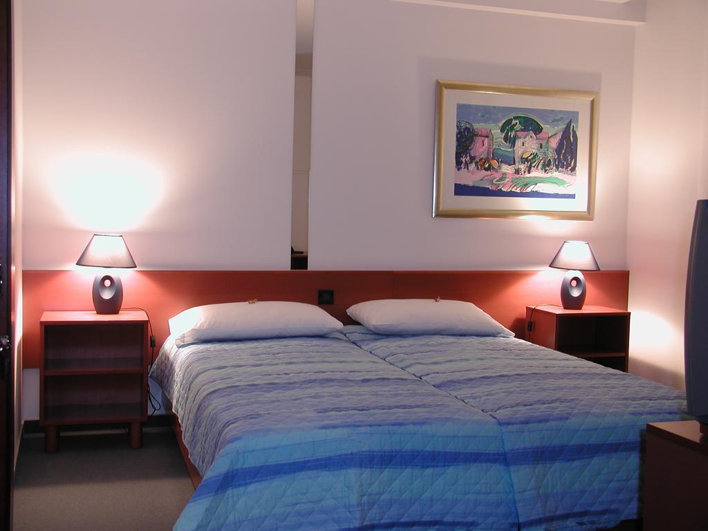 Hotel Tamaris Novi Vinodolski Room photo